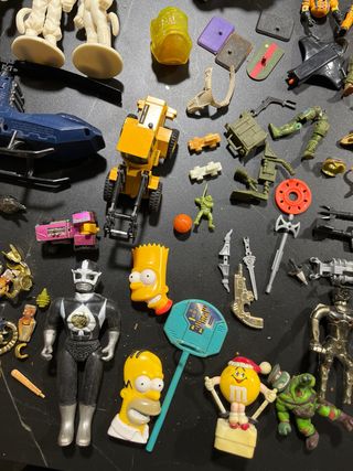 Lott di giocattoli vintage vari