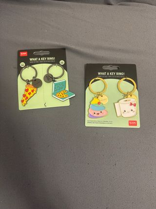 Portachiavi Legami Pizza e Rotolo Carta Igienica.