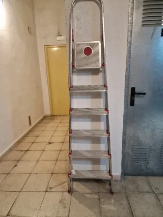 Escalera aluminio plegable