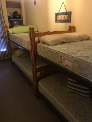 Literas de madera de pino