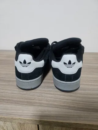 Adidas Campus Grises Talla 45 1/3