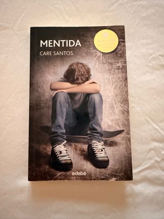 PREMI EDEBÉ 2015: Mentida