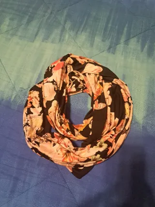 Sciarpa ad anello viscosa fantasia floreale