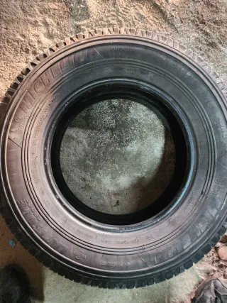 Michelin Latitude 225/75 R16 Neumáticos