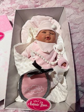 Muñeca Antonio Juan Bebé con Accesorios
