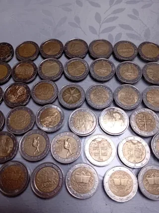 Lote monedas 2 euros conmemorativas,67 moneda