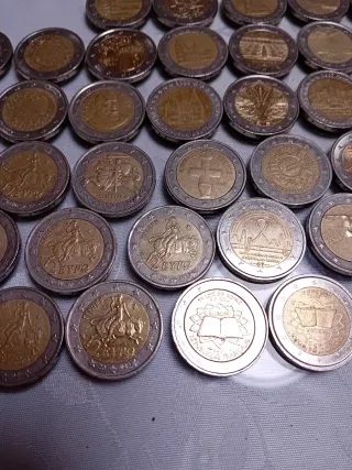 Lote monedas 2 euros conmemorativas,67 moneda