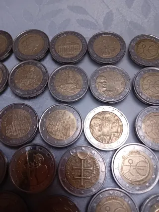 Lote monedas 2 euros conmemorativas,67 moneda