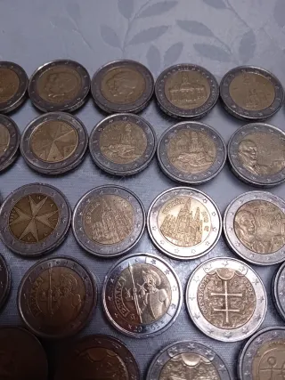 Lote monedas 2 euros conmemorativas,67 moneda