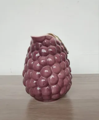 Caraffa barbotine uva vintage ceramica