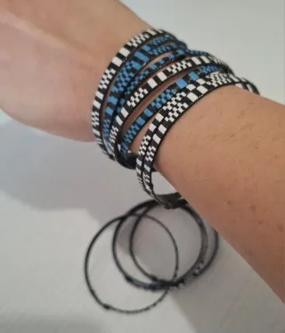 Set bracciali rigidi geometrici