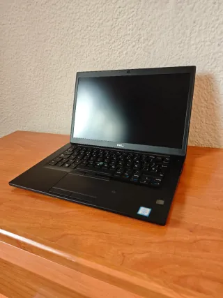 Portátil Dell i5 Gen 8 FHD 16GB RAM 256GB SSD