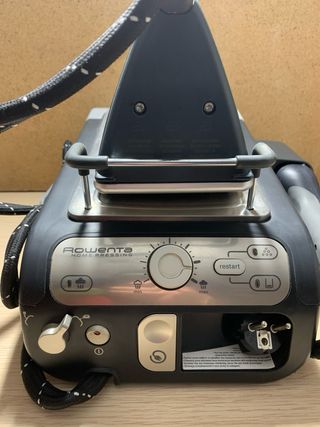 Centro de planchado Rowenta con pistola vapor