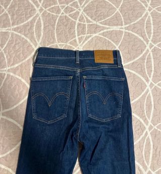 Vaqueros Levi's Azules