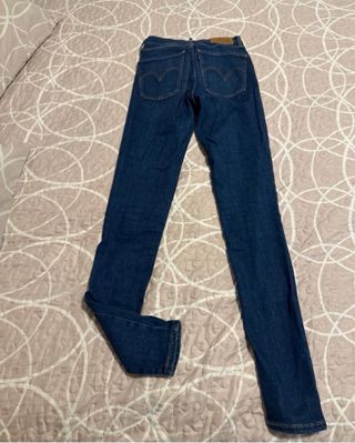 Vaqueros Levi's Azules