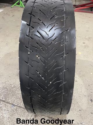 Neumaticos de camion