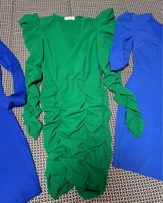 Vestidos azul y verde