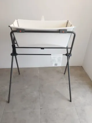 Bañera Stokke plegable con patas