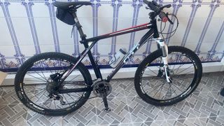 Bicicleta de montaña GT