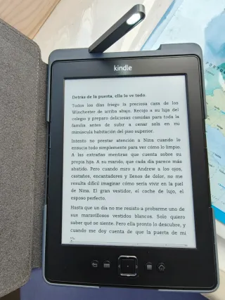 Kindle 4 negro con funda