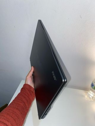 Acer Swift Go 14 AI – Ultrabook ligero, moderno