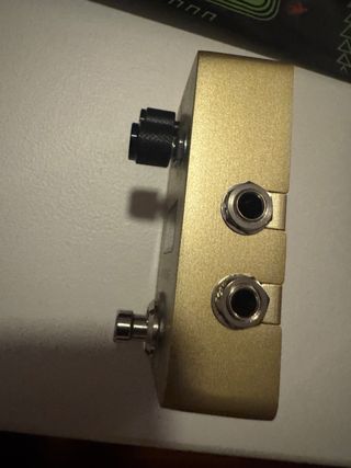 Hotone Omni AC Simulador Acústico Pedal