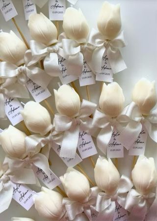 Detalles de cera para invitados