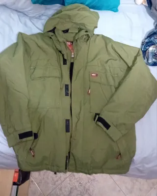 Parka de obra verde normativa europea