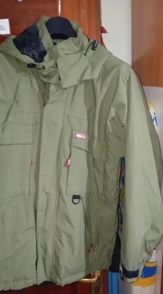 Parka de obra verde normativa europea