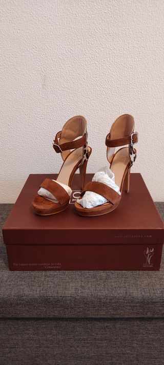 Zapatos de tacón Joni marrones y leopardo T34