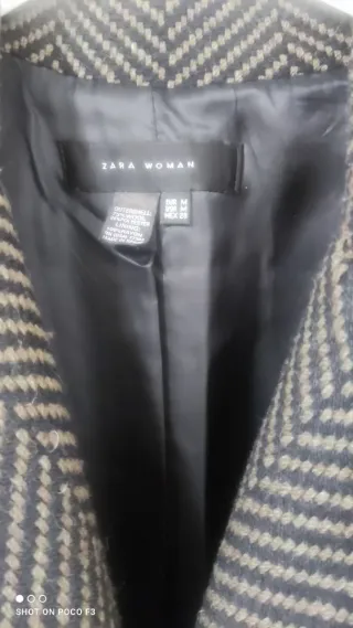 Elegante abrigo de mujer