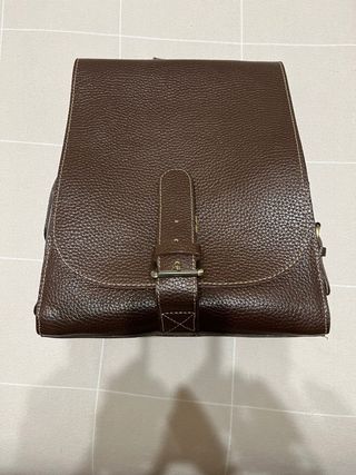 Mochila de piel elegante con cerradura