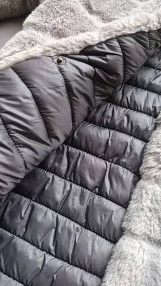 Abrigo reversible gris