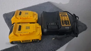 Cargador DeWalt DCB107 y 2 Baterías