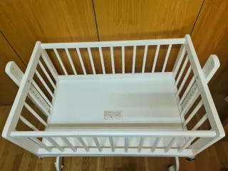 Minicuna madera blanca con colchón