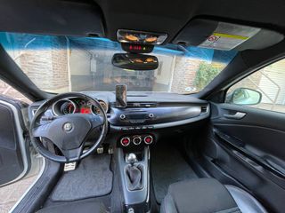 Alfa Romeo Giulietta 2011