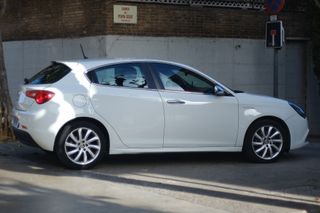 Alfa Romeo Giulietta 2011
