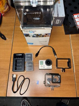 GoPro Hero 3 White + accessori