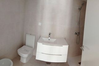 Piso en alquiler en Avda. Federico Garcia Lorca - Nueva Estación Autobuses en Granada