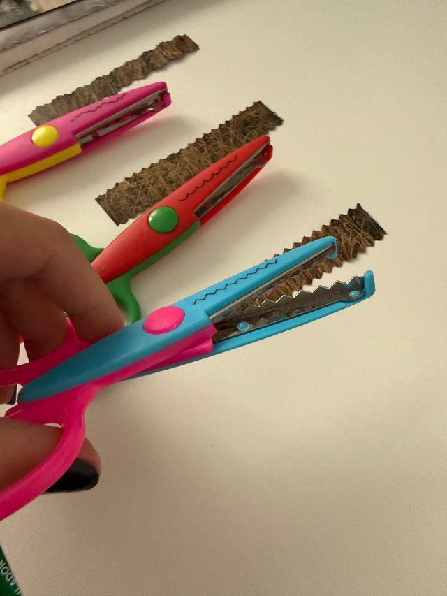 tijeras decorativas manualidades infantil (1 ud!)