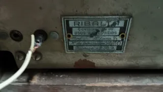 Radio Antigua de madera