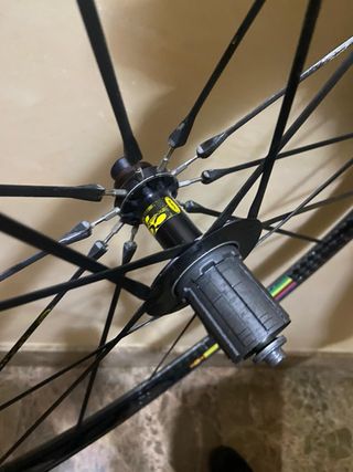 Rueda Trasera Mavic Cosmic Carbono
