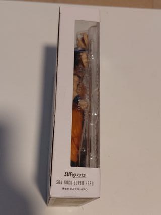 Bandai S.H.Figuarts Goku Super Hero