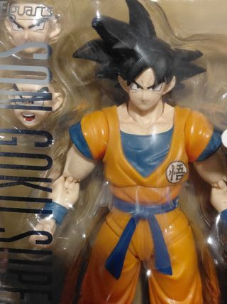 Bandai S.H.Figuarts Goku Super Hero