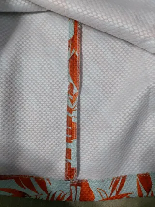 Falda estampada naranja y blanca