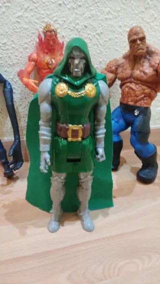 Figura Doctor Doom Los 4 Fantásticos GRANDE
