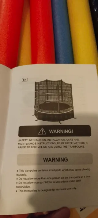 Trampolín infantil con red de seguridad