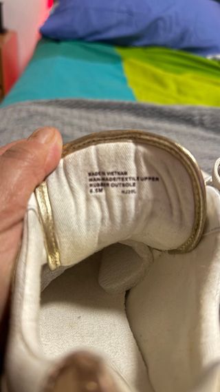 Michael Kors Zapatillas Blancas y Doradas