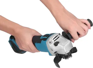 Amoladora a batería con 2 baterías