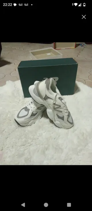 Zapatillas deportivas mujer grises y blancas